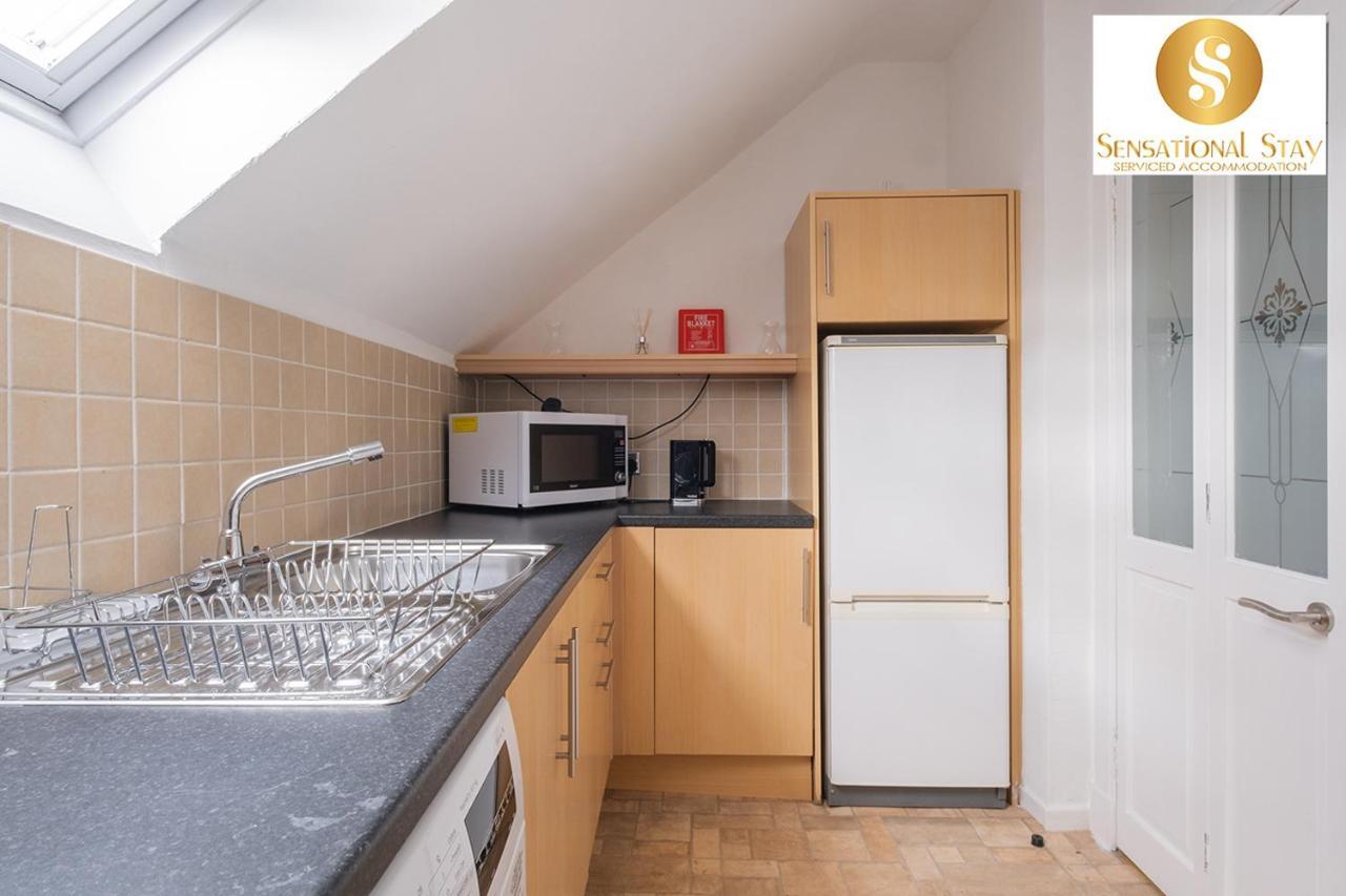 2 Bedroom Apt At Sensational Stay Serviced Accommodation Aberdeen - Clifton Road Eksteriør billede