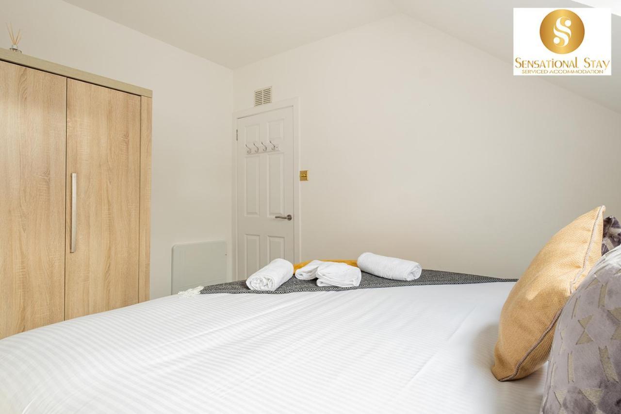 2 Bedroom Apt At Sensational Stay Serviced Accommodation Aberdeen - Clifton Road Eksteriør billede